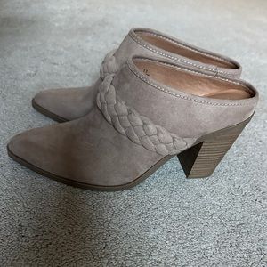 Universal Thread Ankle Boots